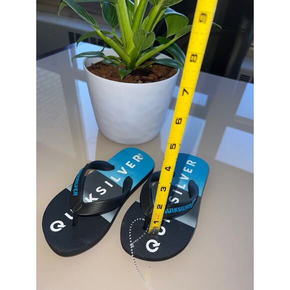 Quicksilver kids Flip Flops size 11/12 - Picture 6 of 7